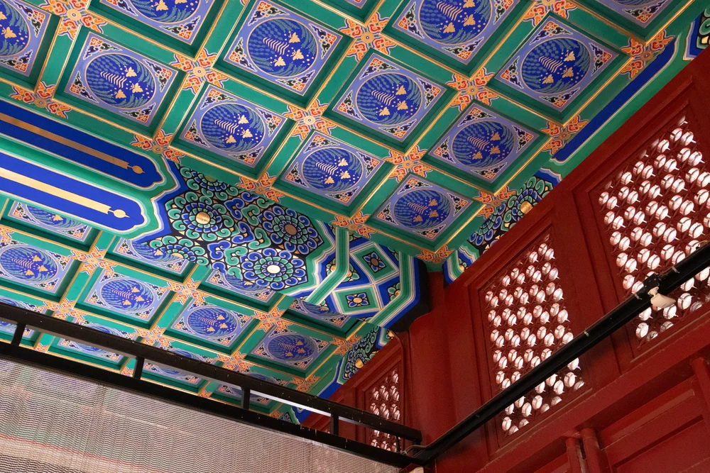 Plafond du hall